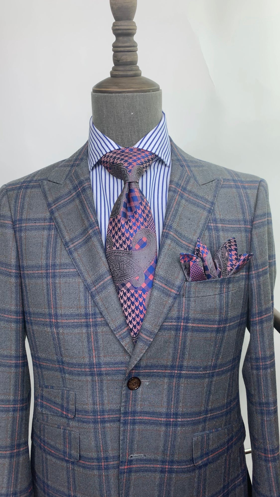 The Ultimate Pocket Square Holder